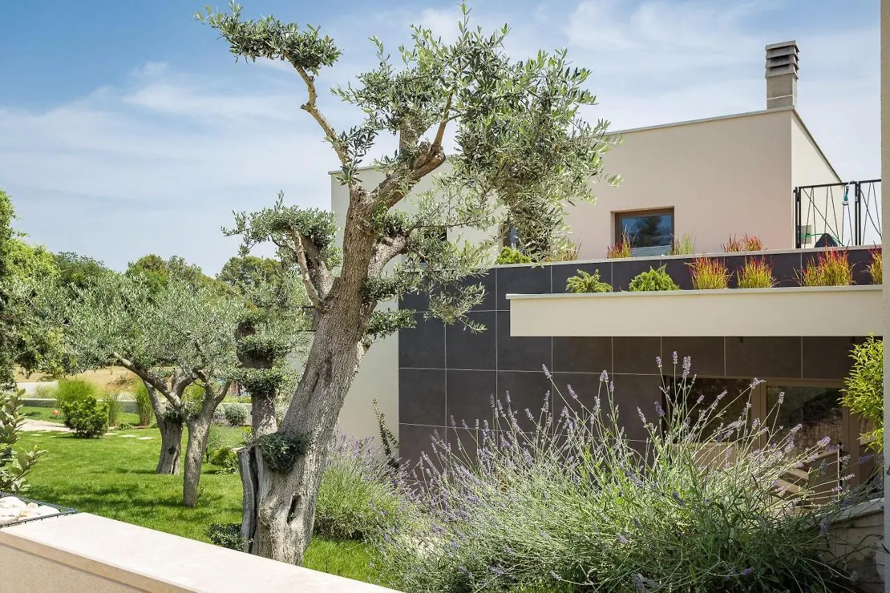 Luxury Villa One Way Banjole