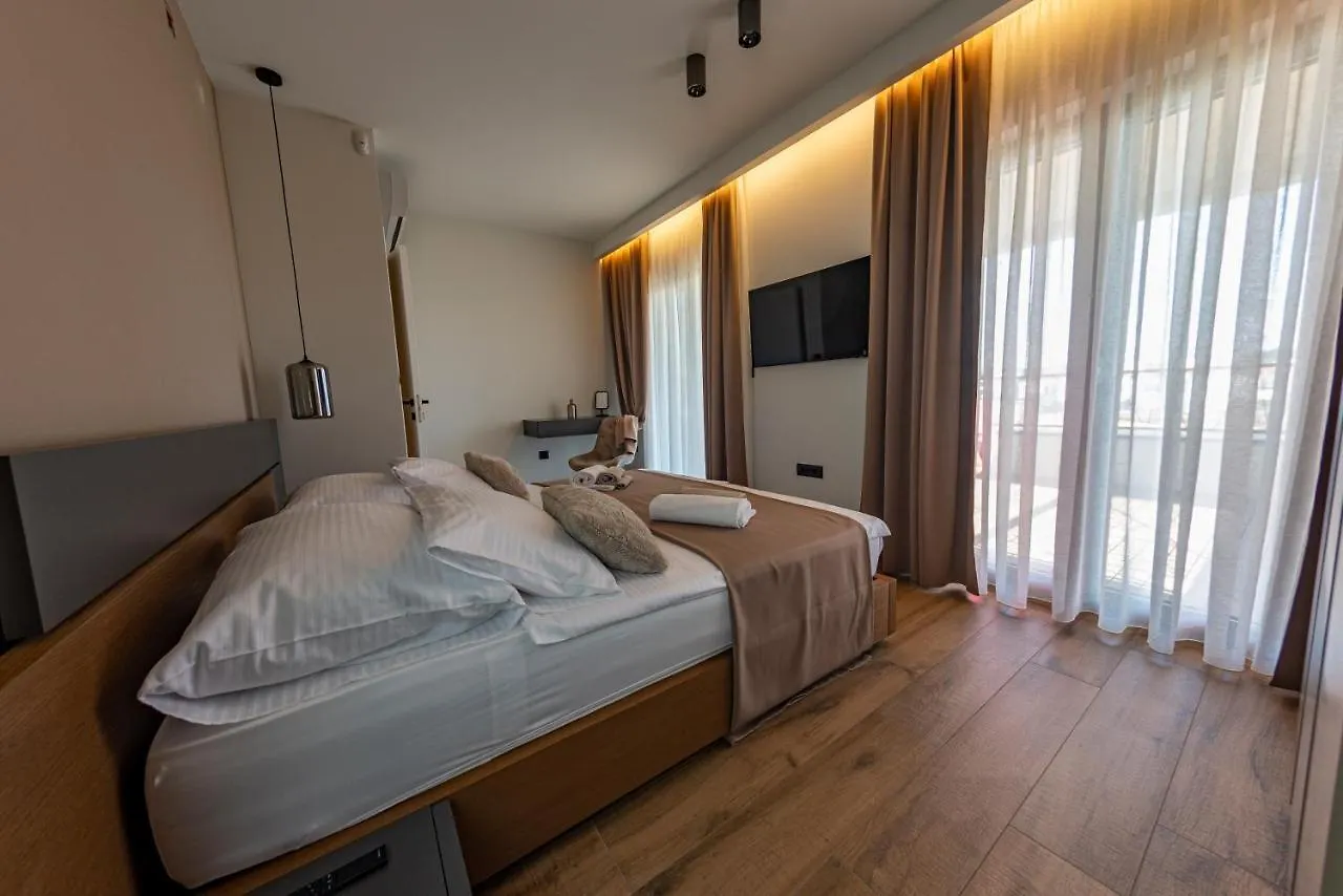 Luxury Villa One Way Banjole