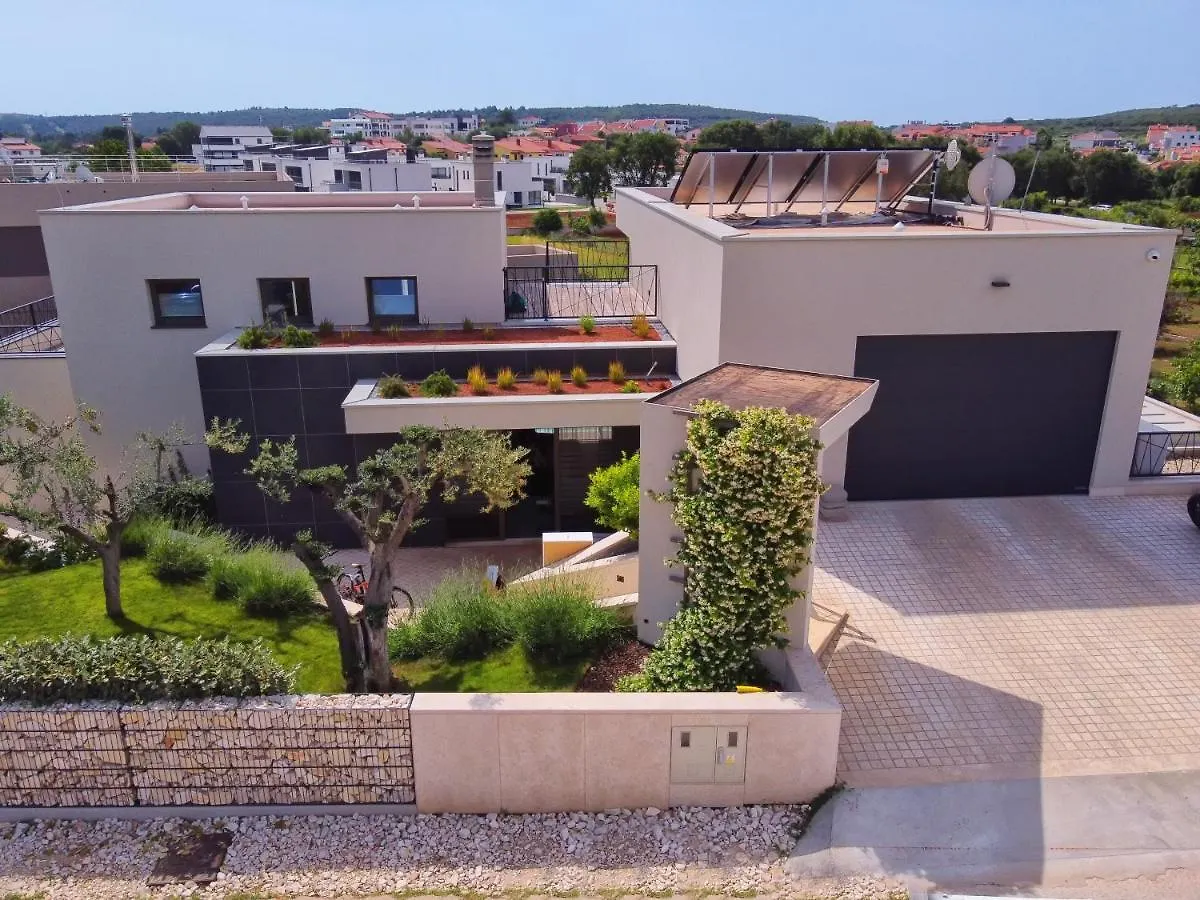 Luxury Villa One Way Banjole