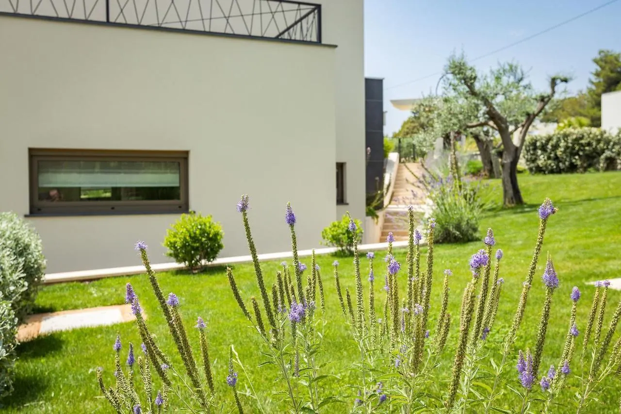 Luxury Villa One Way Banjole